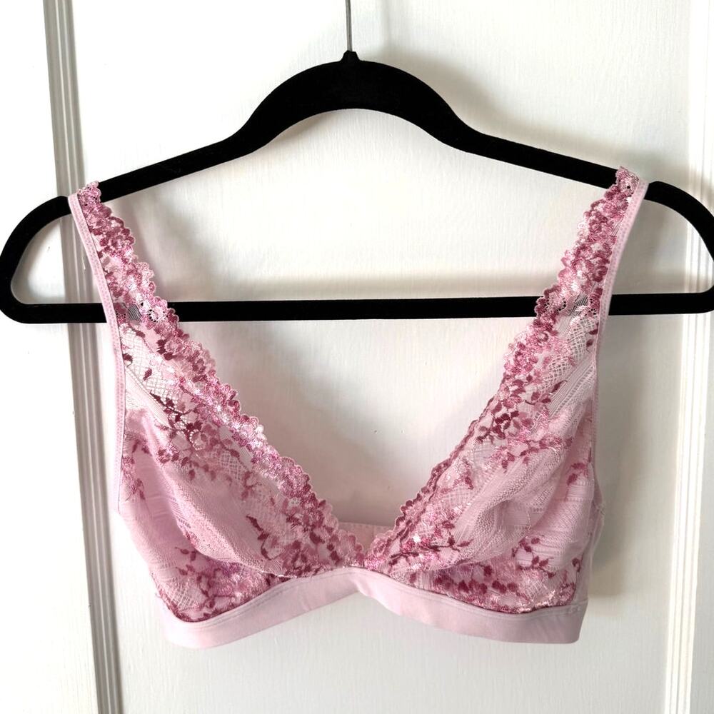 Wacoal Embrace Lace Wire Free Bra in Pink Lilac Sachet Lace Size 36